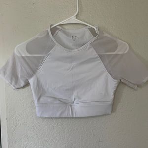 Alo Yoga White Top with mesh sleeves xs